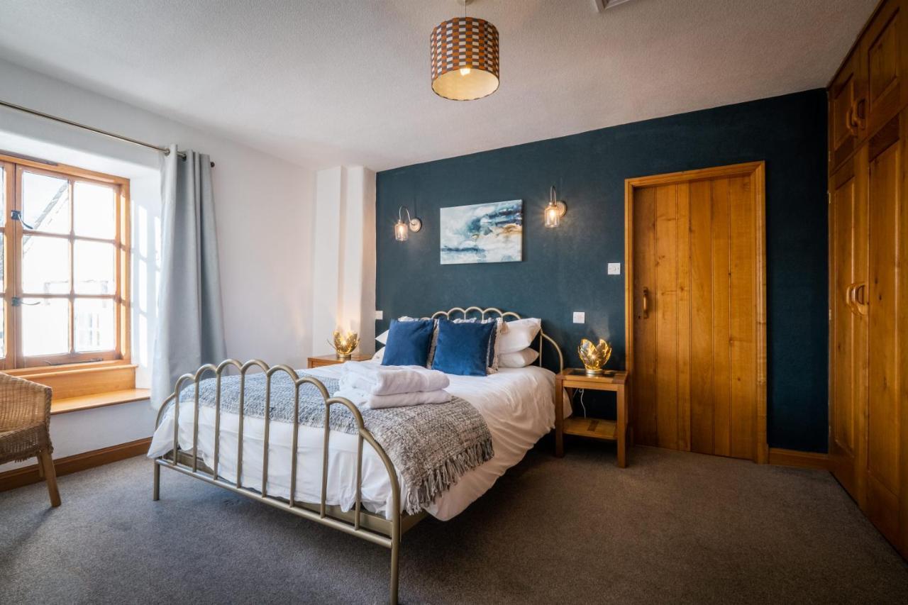 Stunning Cottage Grade 2 Listed With Parking And Hot Tub Bowness-on-Windermere Esterno foto