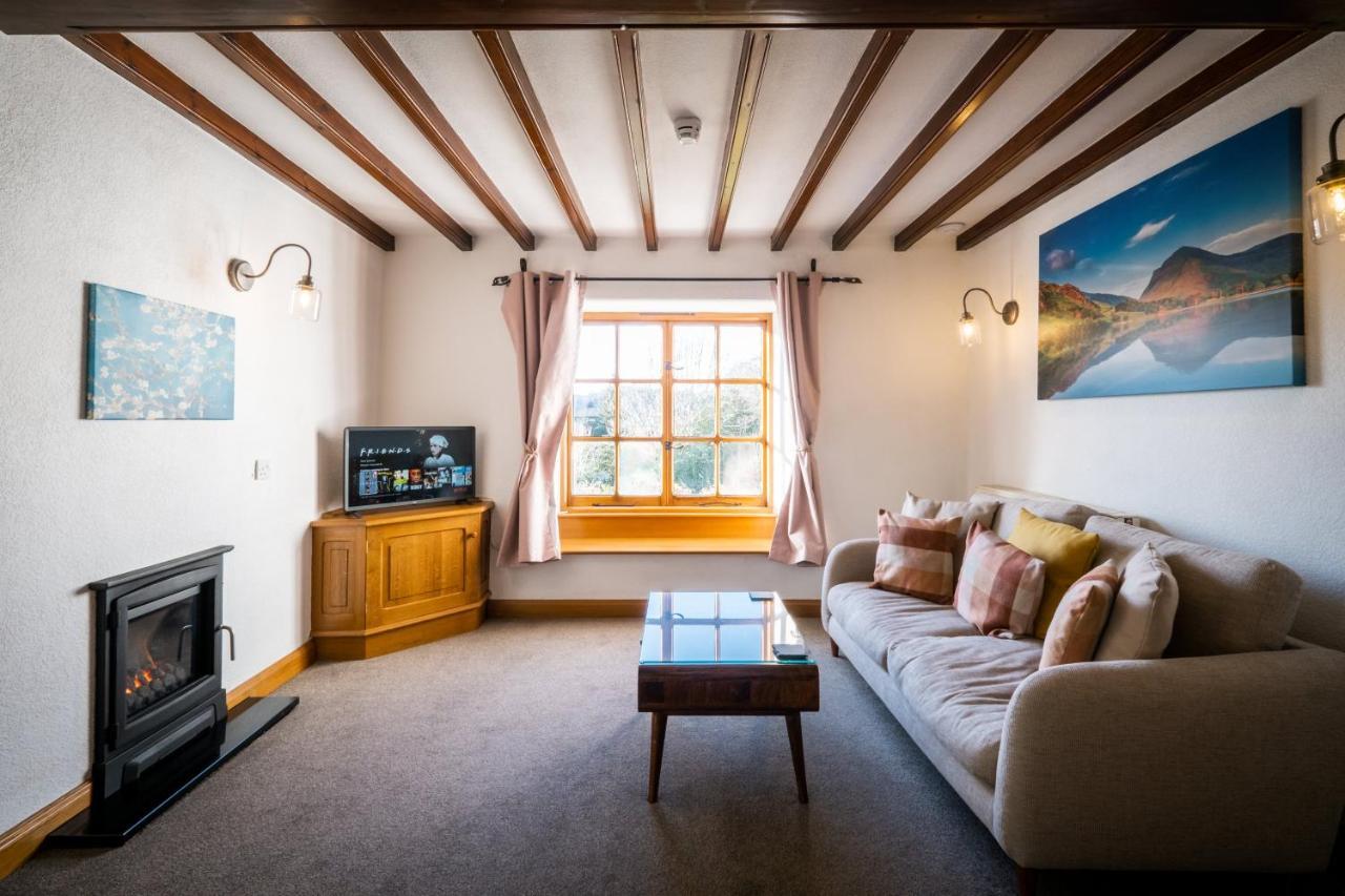 Stunning Cottage Grade 2 Listed With Parking And Hot Tub Bowness-on-Windermere Esterno foto