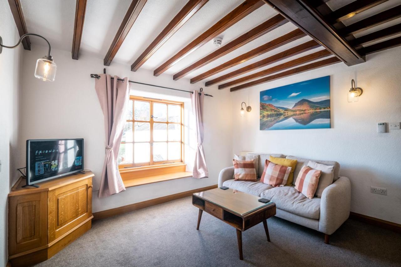 Stunning Cottage Grade 2 Listed With Parking And Hot Tub Bowness-on-Windermere Esterno foto